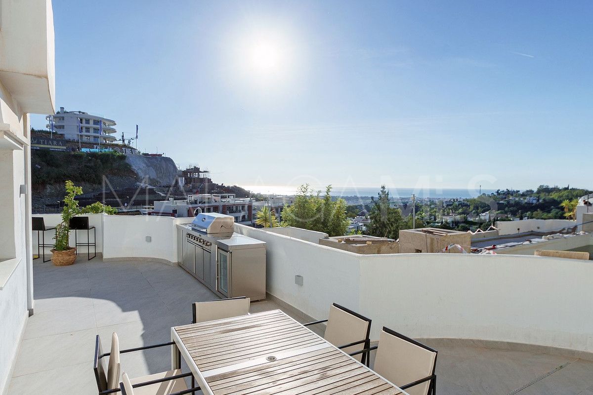 2 bedrooms Benahavis ground floor apartment for sale