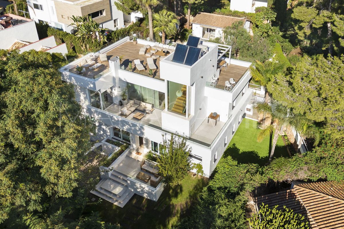 Nueva Andalucia, villa de 6 bedrooms for sale