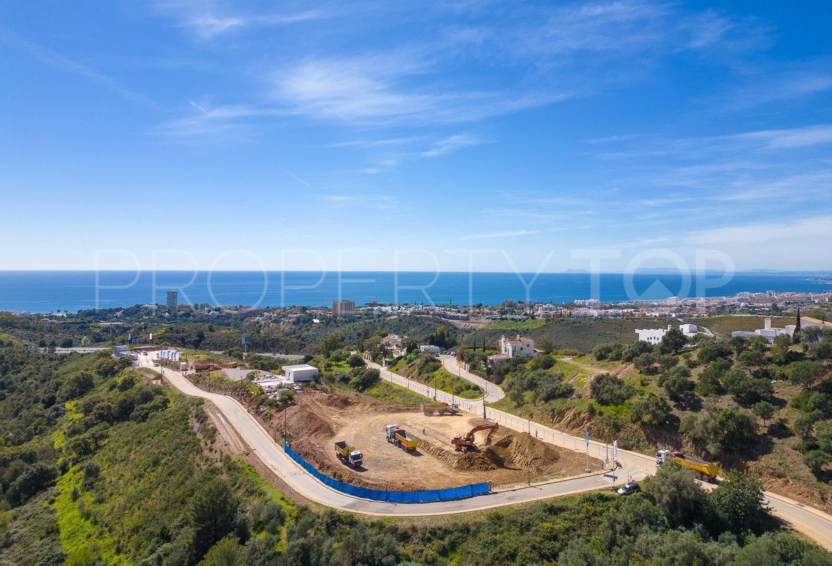 Se vende atico con 2 dormitorios en Los Altos de los Monteros