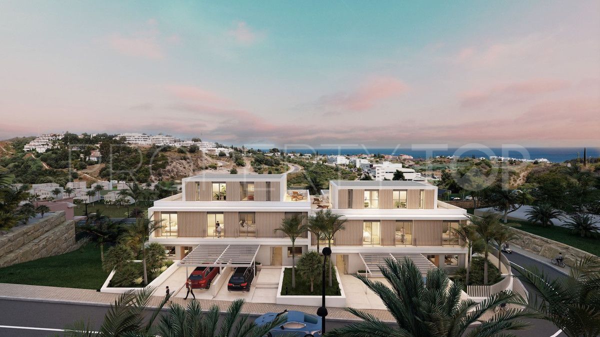 Villa con 4 dormitorios en venta en Estepona