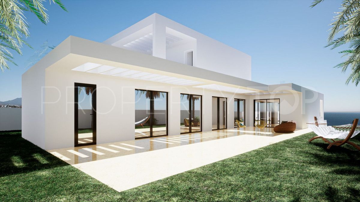 Villa de 4 dormitorios en venta en Casares Playa