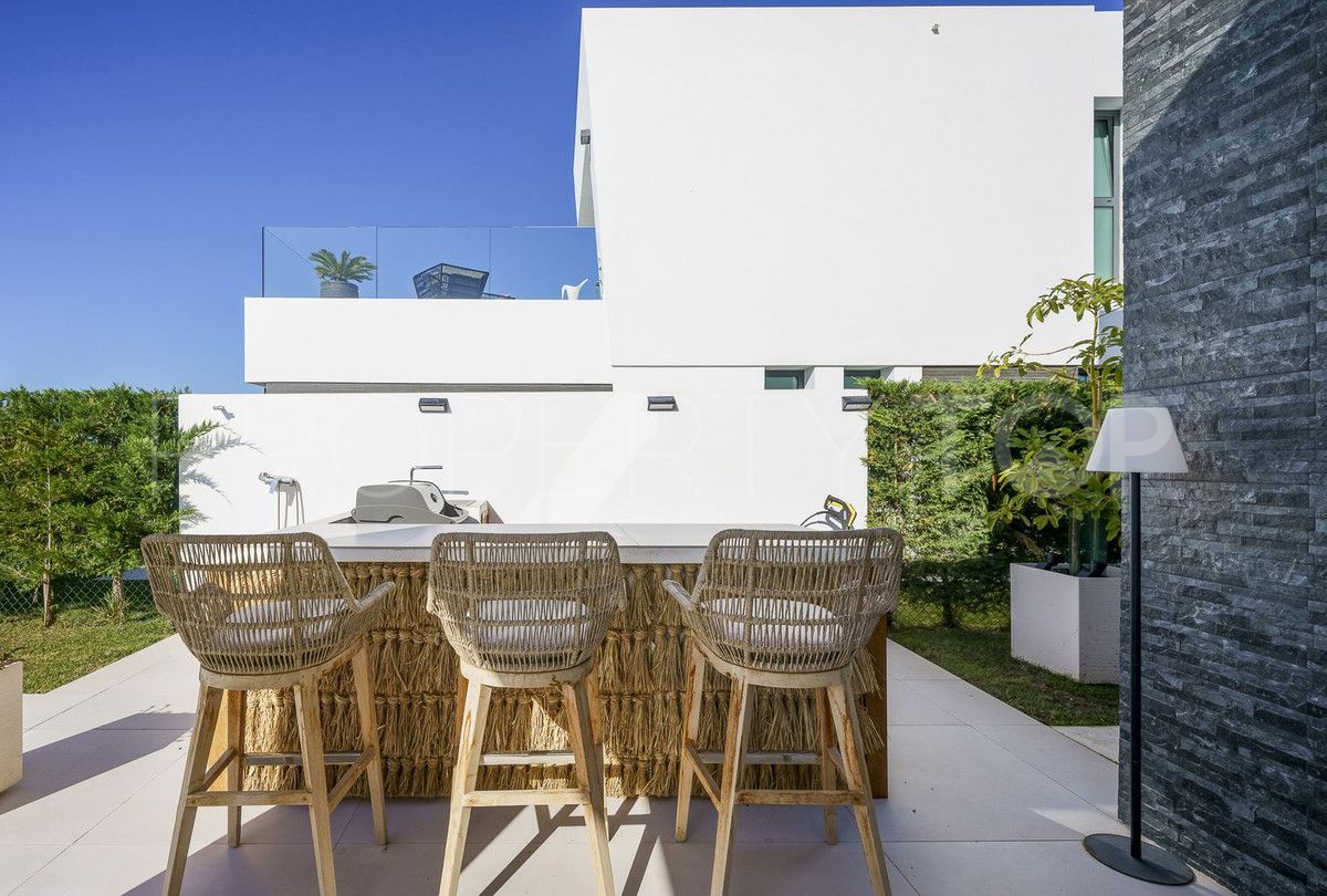 5 bedrooms villa in Marbella City for sale