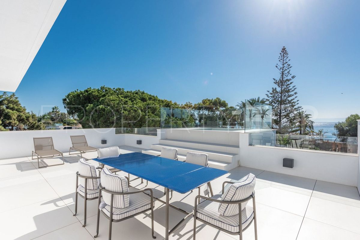Villa en venta de 6 dormitorios en Marbella Ciudad