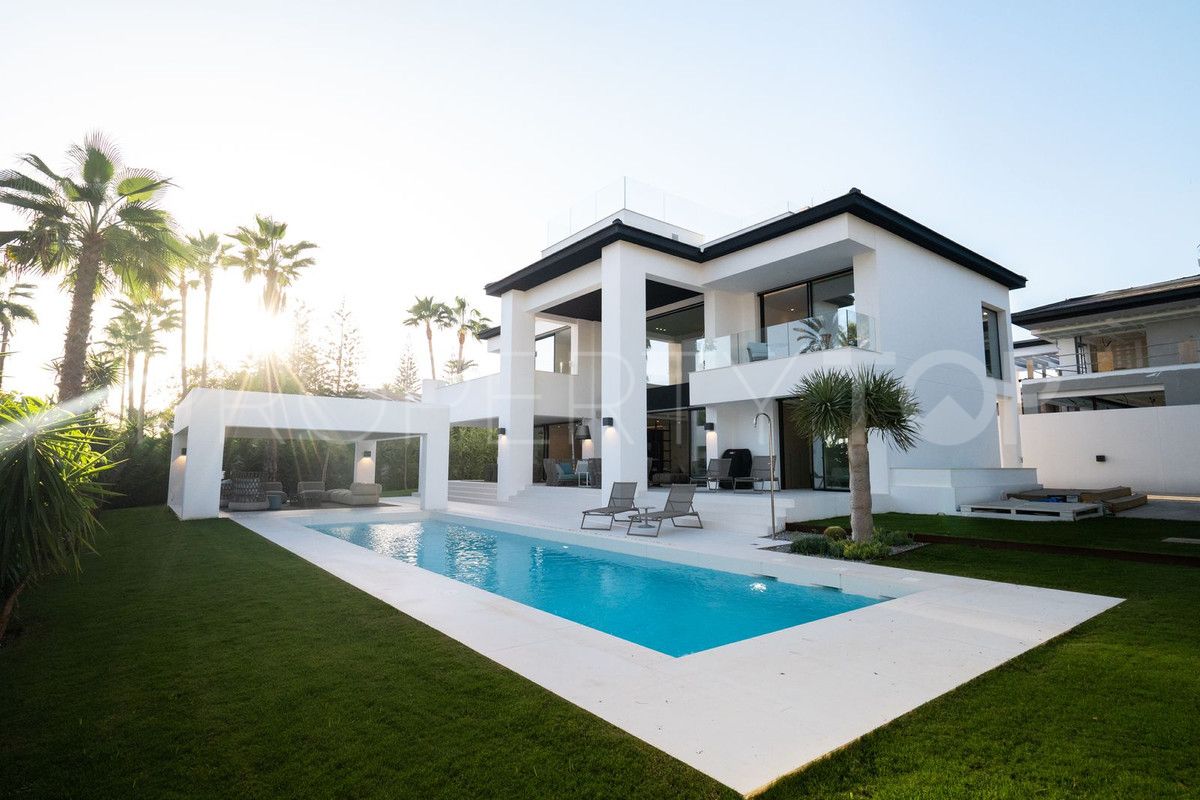 Villa with 6 bedrooms for sale in Marbella City