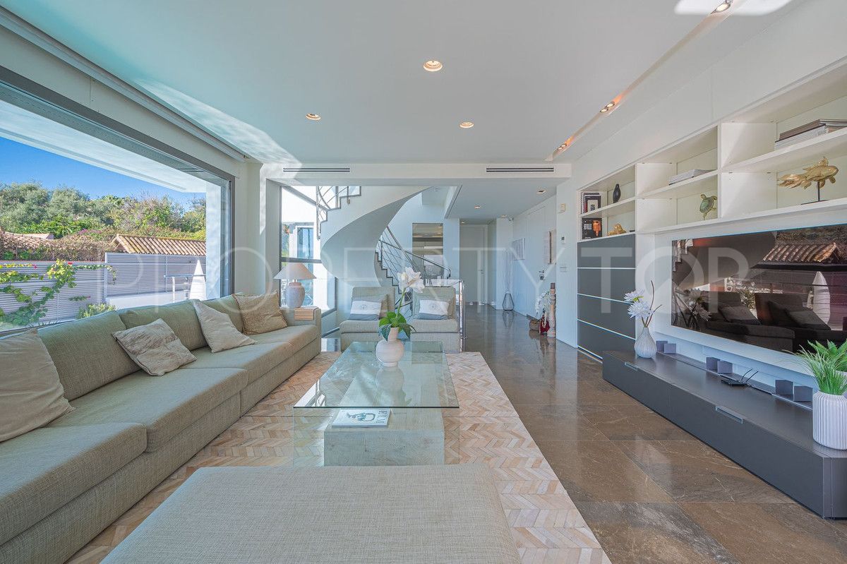 Villa for sale in Marbella City