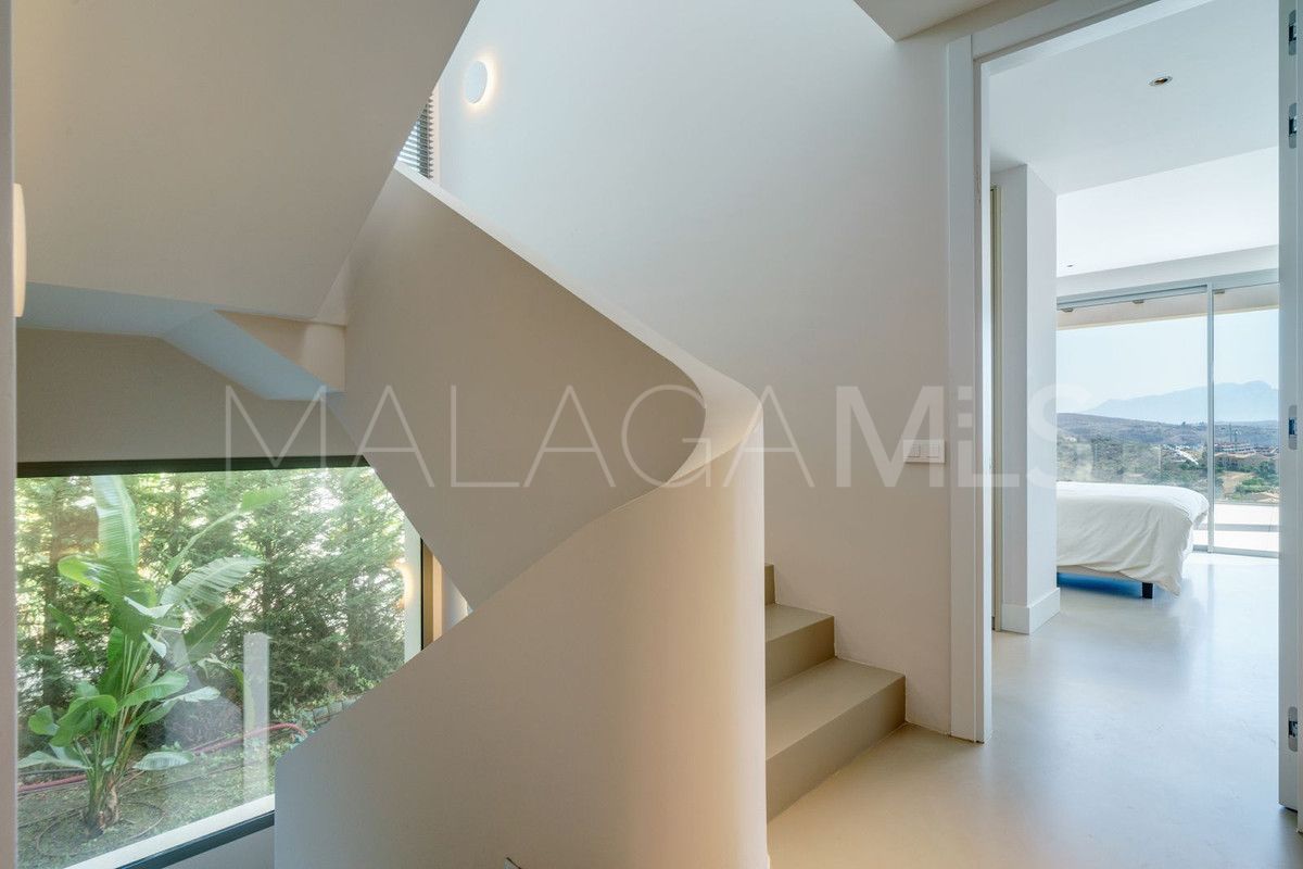 Villa for sale de 5 bedrooms in Estepona