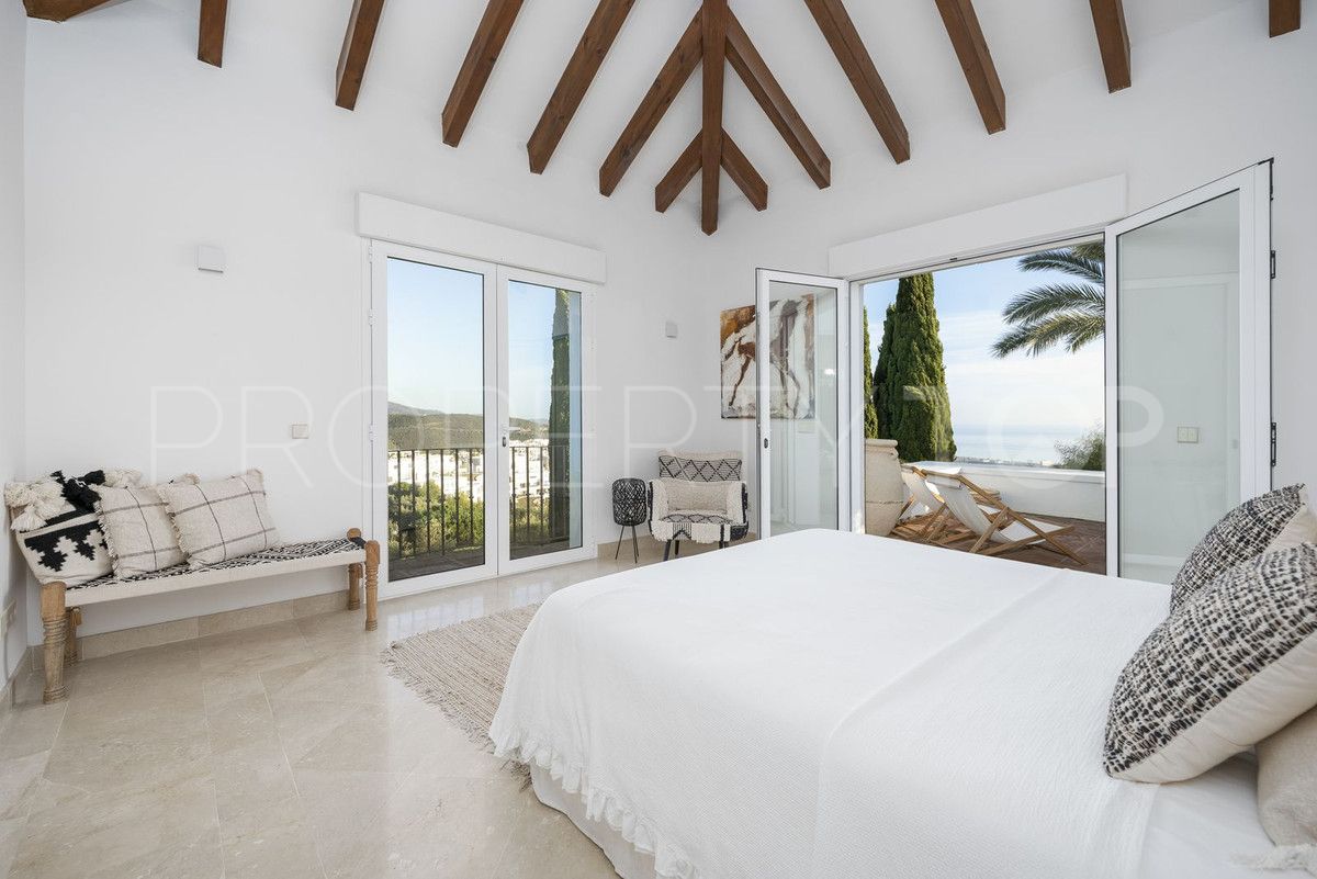 For sale Marbella City 6 bedrooms villa