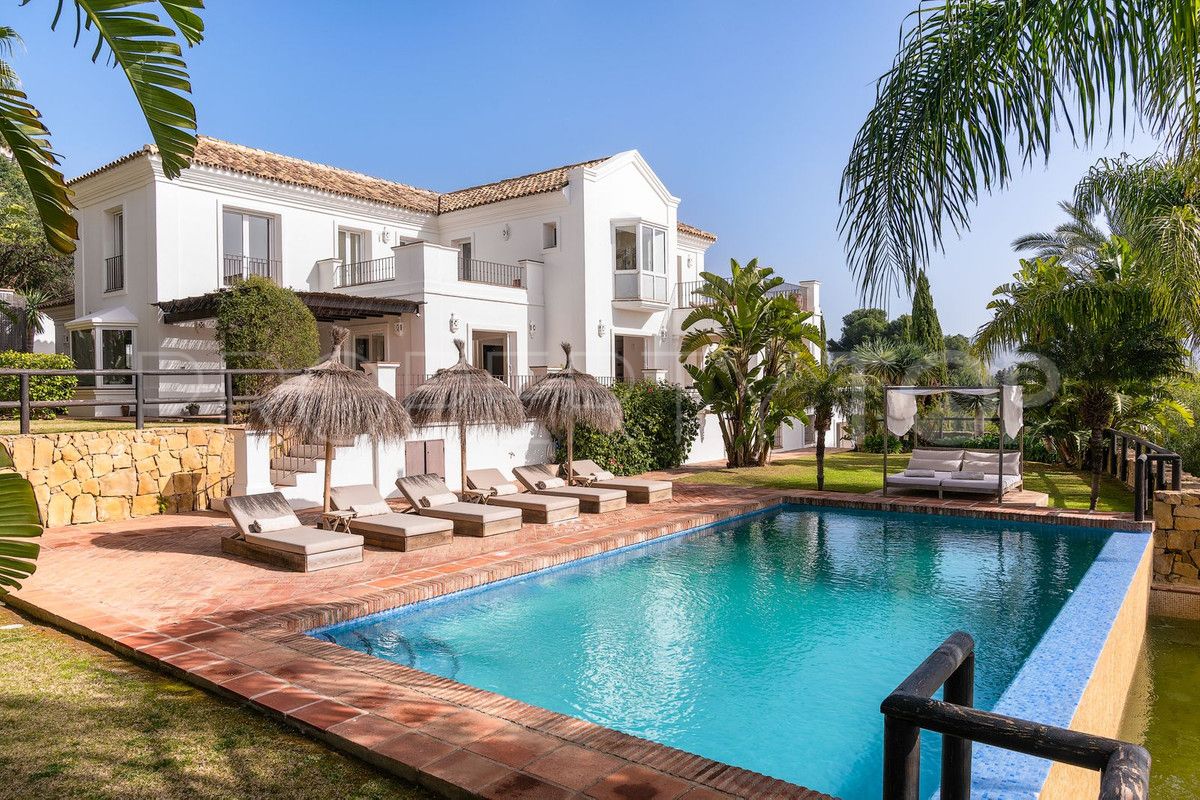 Villa de 6 dormitorios en venta en Marbella Ciudad