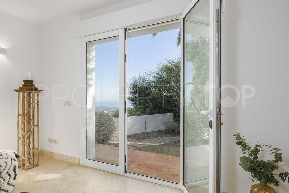 For sale Marbella City 6 bedrooms villa