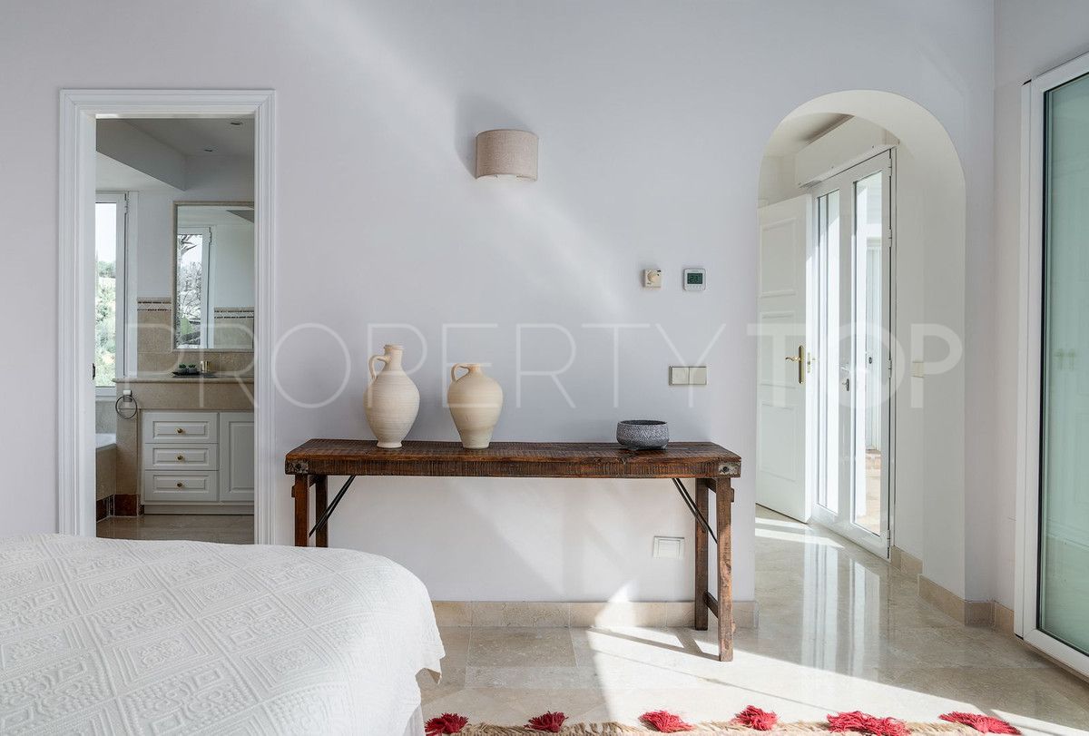 For sale Marbella City 6 bedrooms villa