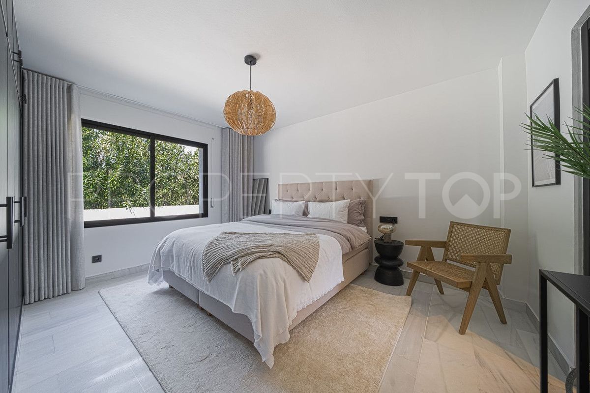 Villa a la venta en Nueva Andalucia