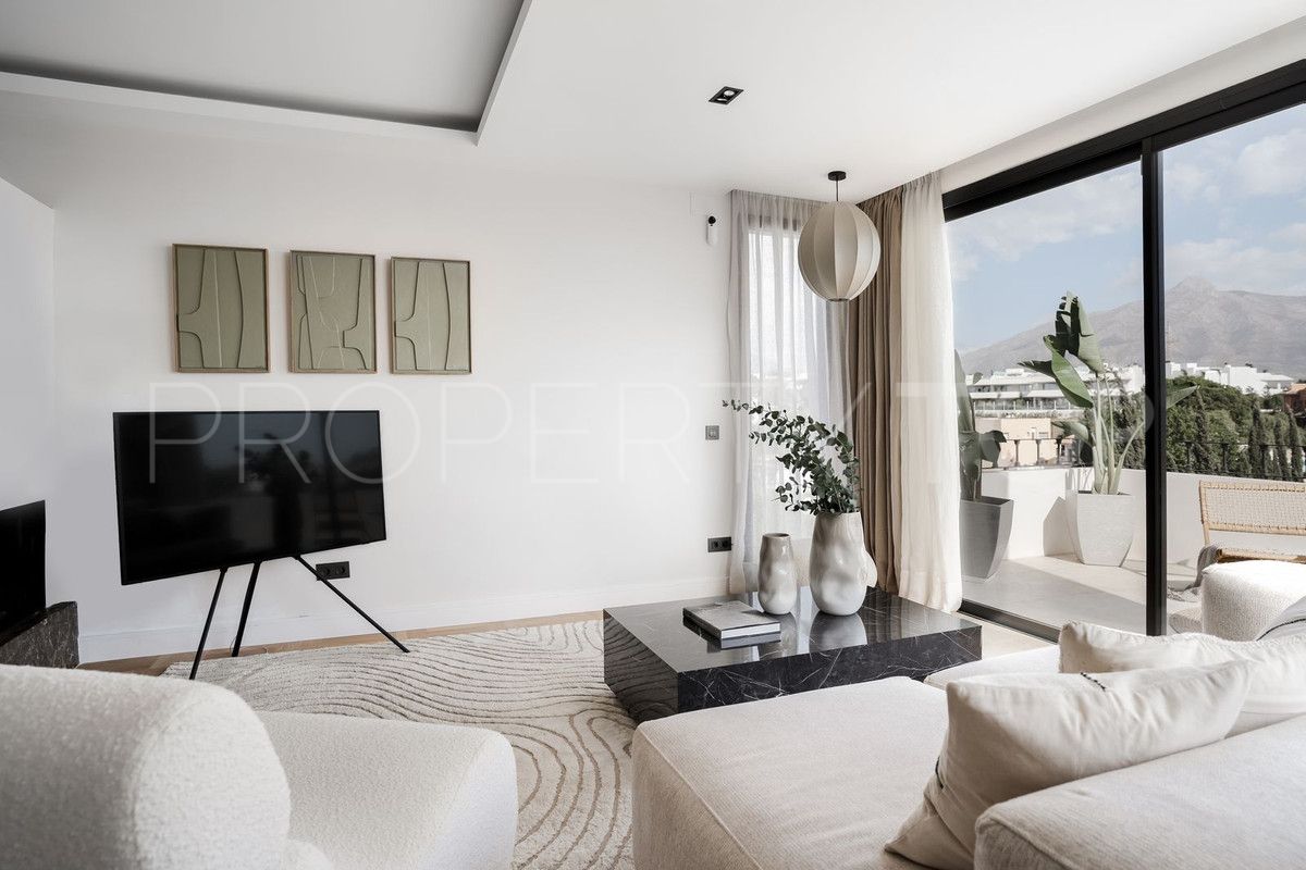 For sale villa with 4 bedrooms in Marbella City