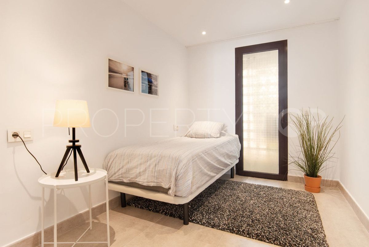 For sale ground floor apartment with 3 bedrooms in Marbella City