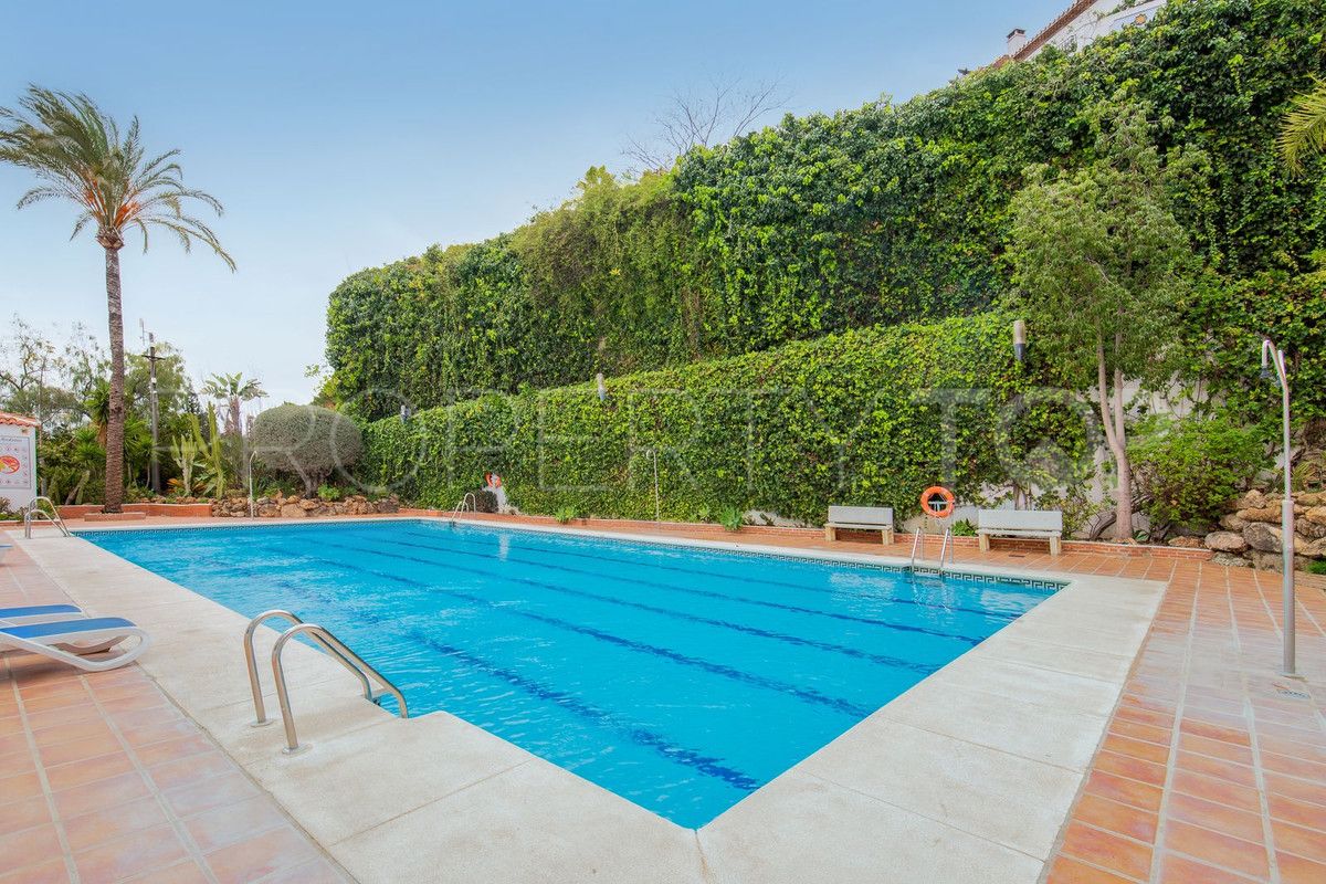 For sale ground floor apartment with 3 bedrooms in Marbella City