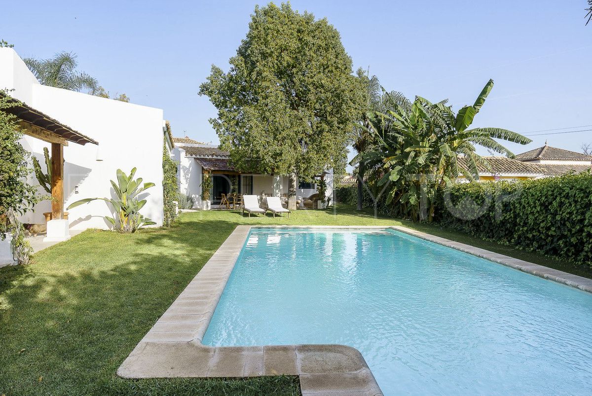 For sale Marbella City villa with 7 bedrooms