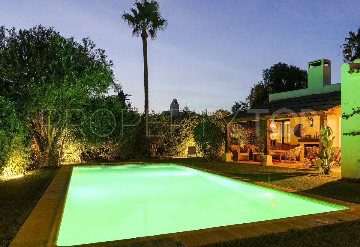 For sale Marbella City villa with 7 bedrooms