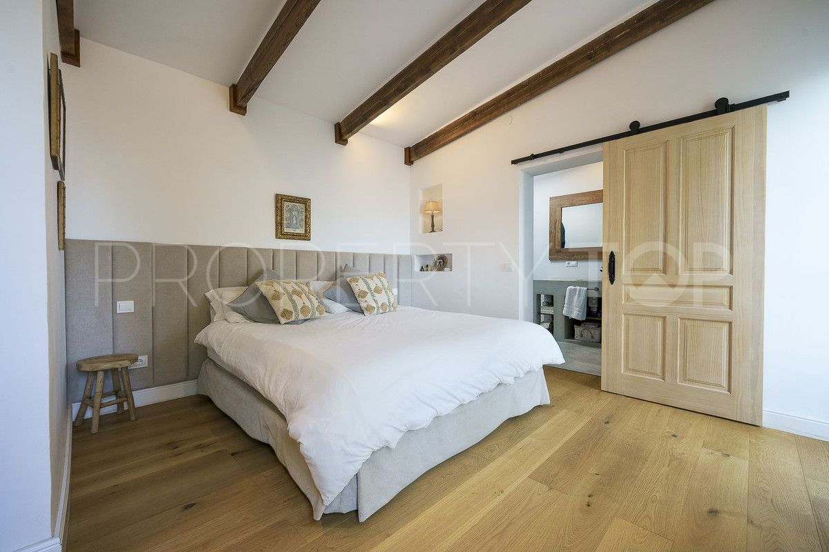Villa en venta con 7 dormitorios en Marbella Ciudad