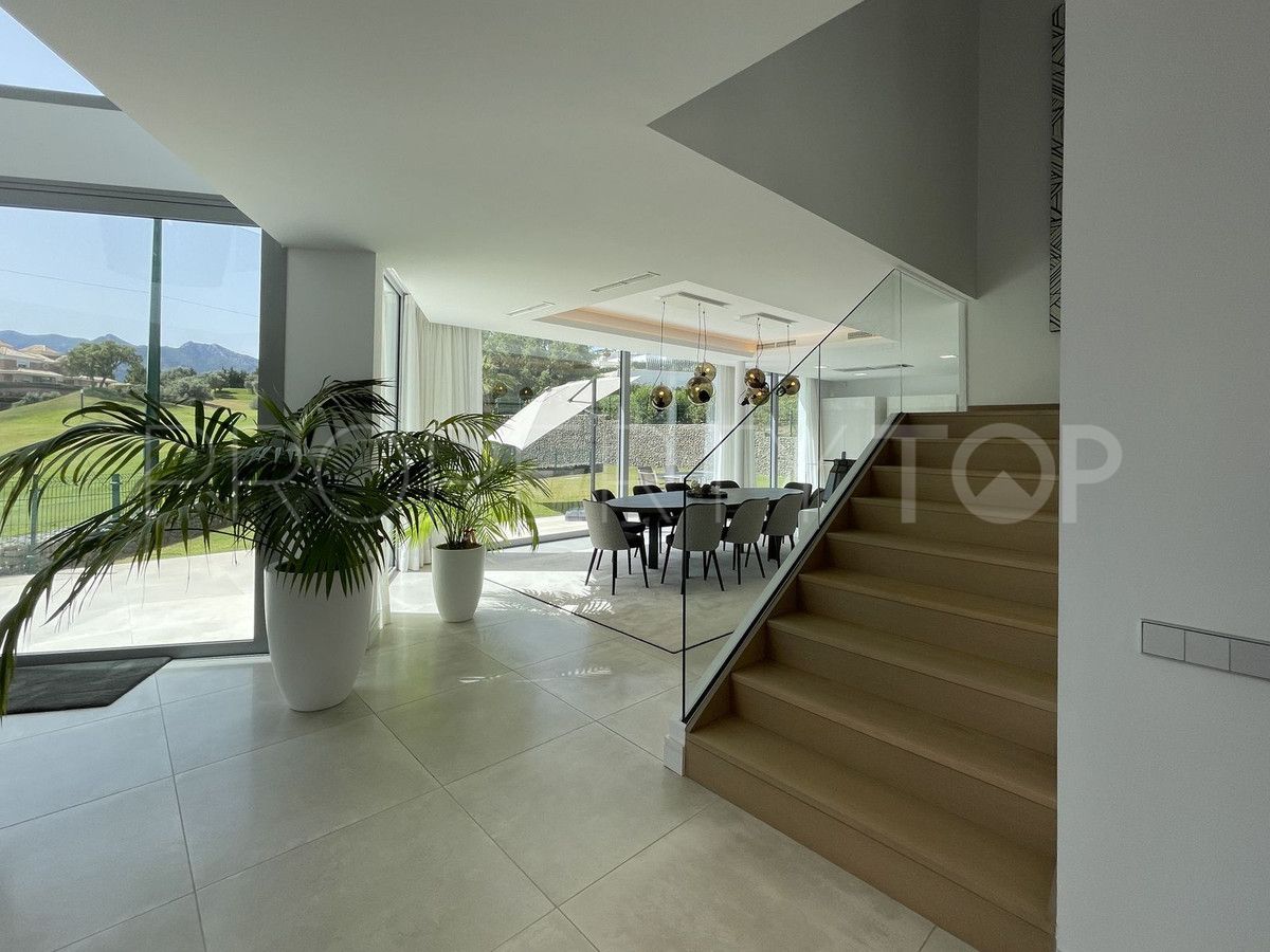 Marbella City 4 bedrooms villa for sale