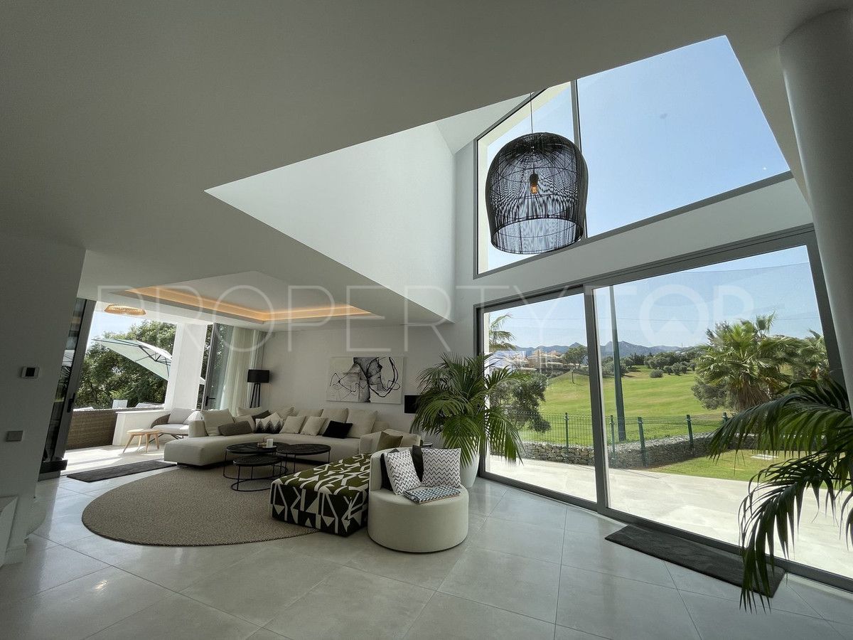 Marbella City 4 bedrooms villa for sale