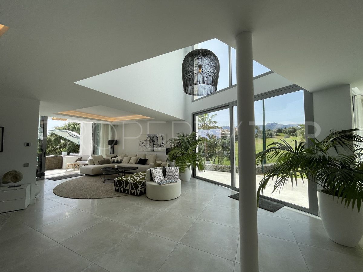 Marbella City 4 bedrooms villa for sale