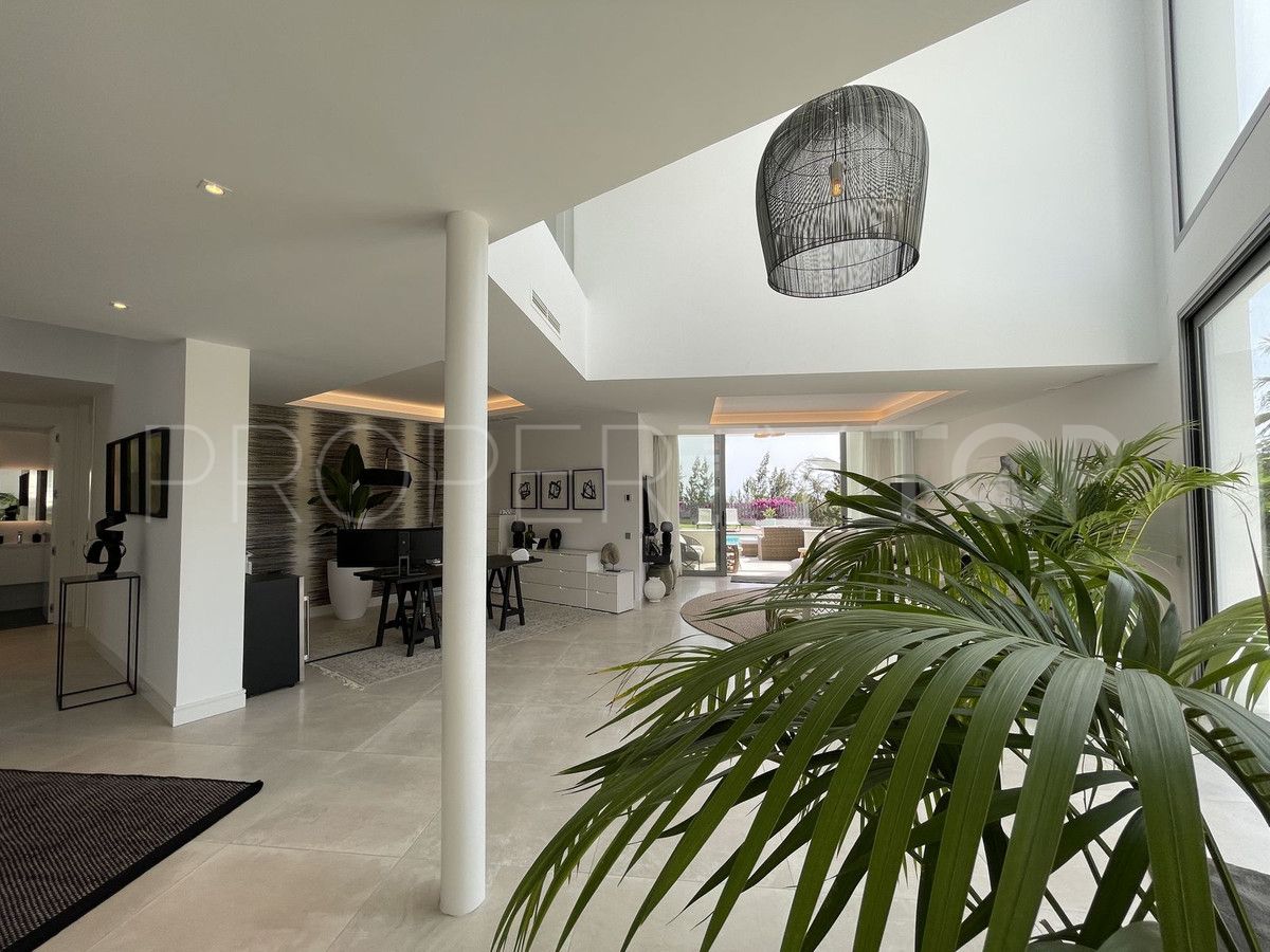 Marbella City 4 bedrooms villa for sale