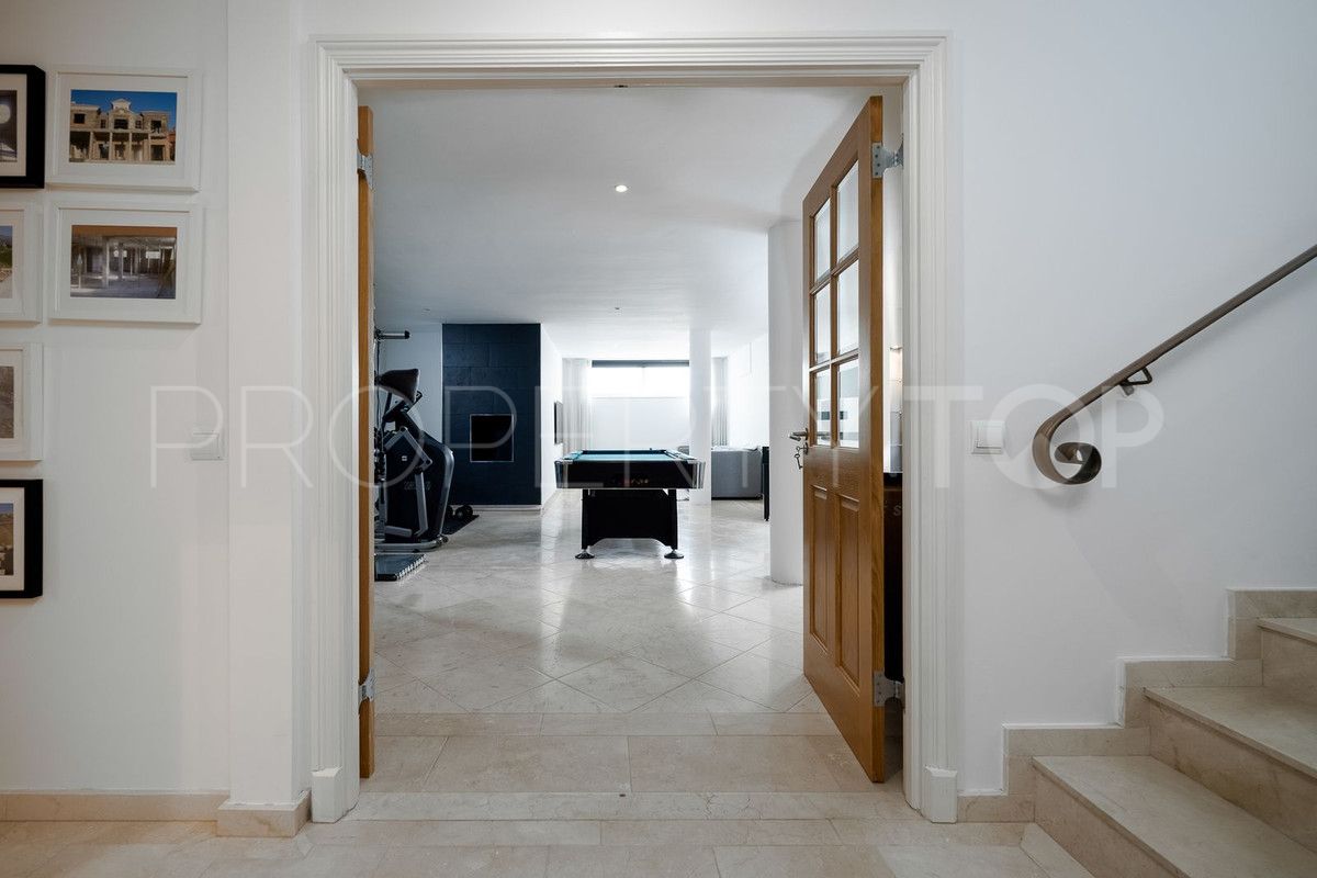 Buy Marbella City villa