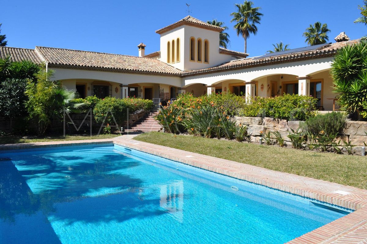 Villa for sale in Los Flamingos with 8 bedrooms