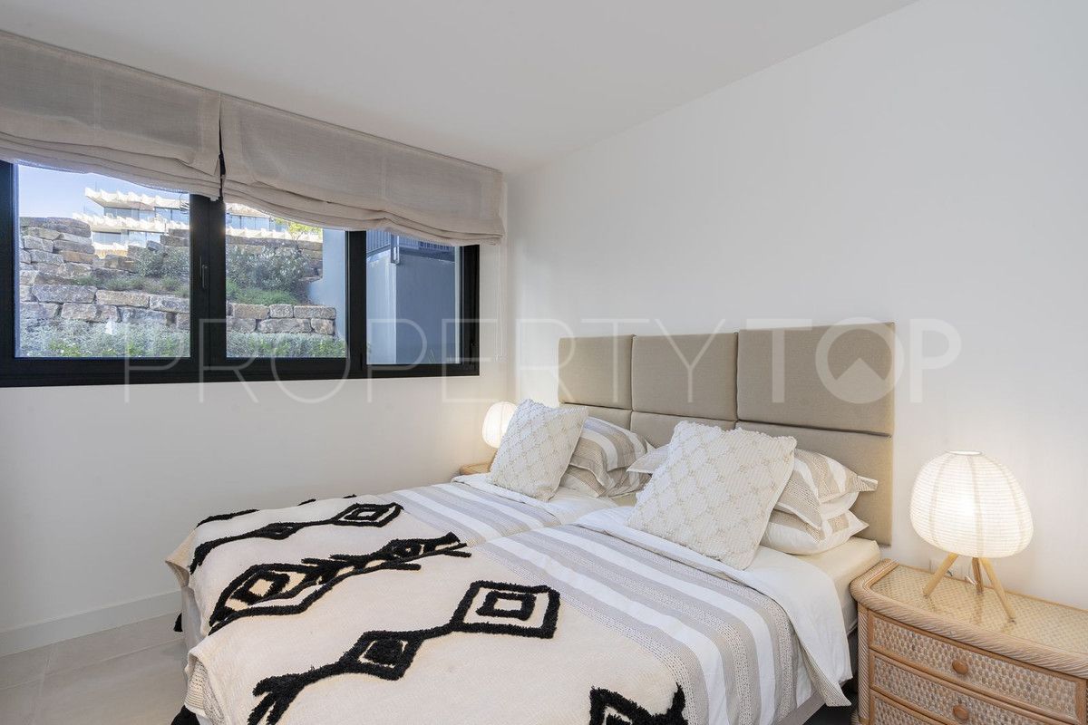 Comprar apartamento planta baja en New Golden Mile de 3 dormitorios
