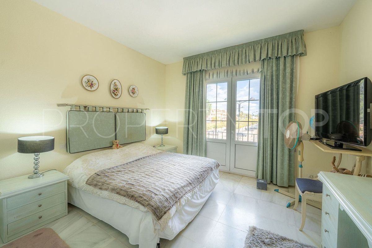 Atico en venta de 2 dormitorios en Estepona