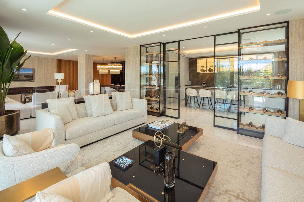 3 bedrooms Marbella Golden Mile penthouse for sale