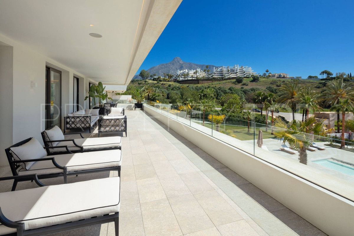 3 bedrooms Marbella Golden Mile penthouse for sale