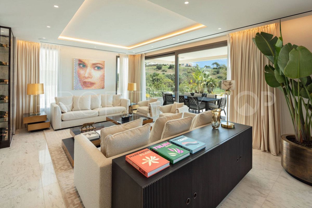 3 bedrooms Marbella Golden Mile penthouse for sale