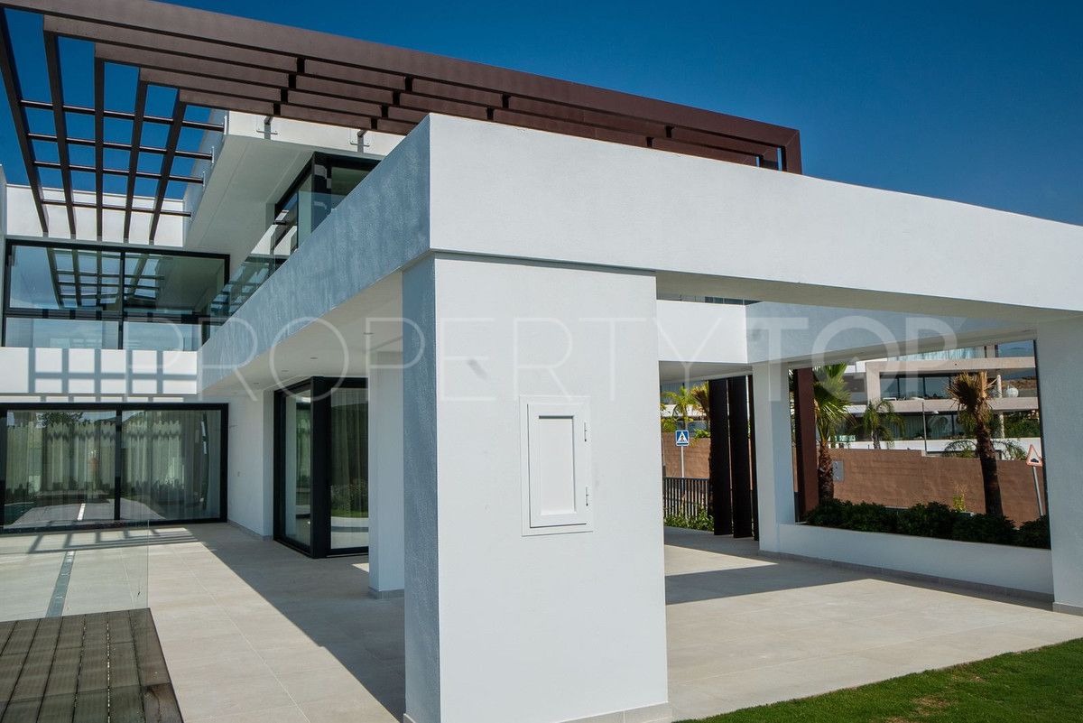 Villa con 4 dormitorios en venta en New Golden Mile