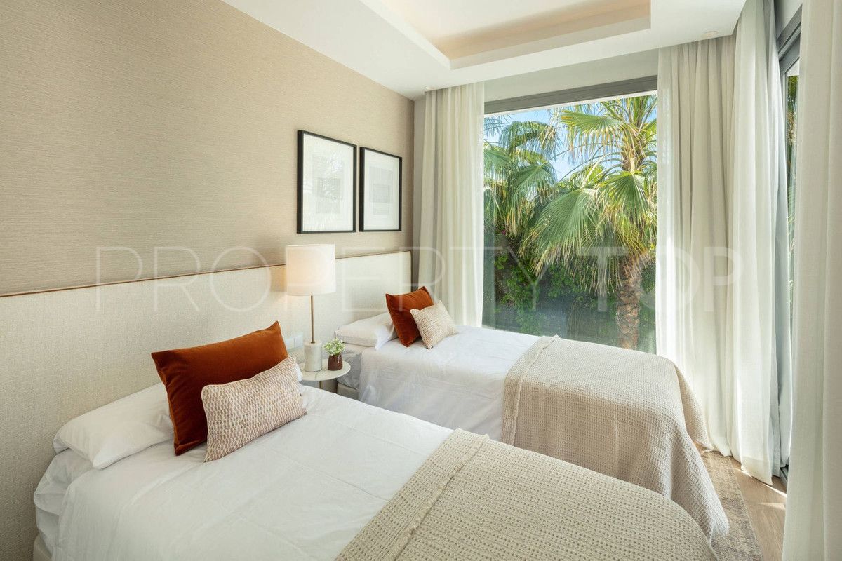 5 bedrooms Marbella City villa for sale