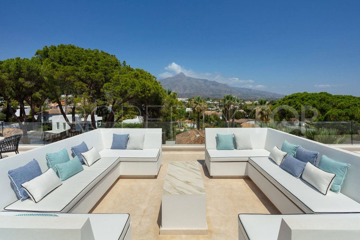 For sale Marbella City 5 bedrooms villa