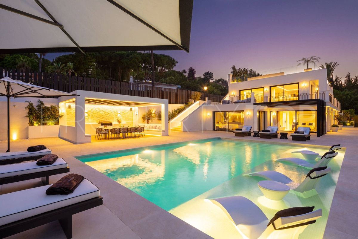 For sale Marbella City 5 bedrooms villa