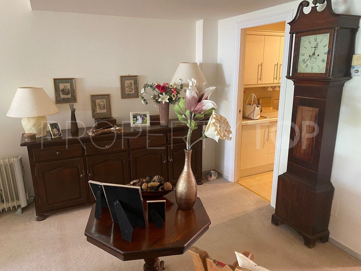 Ground floor apartment in New Golden Mile for sale