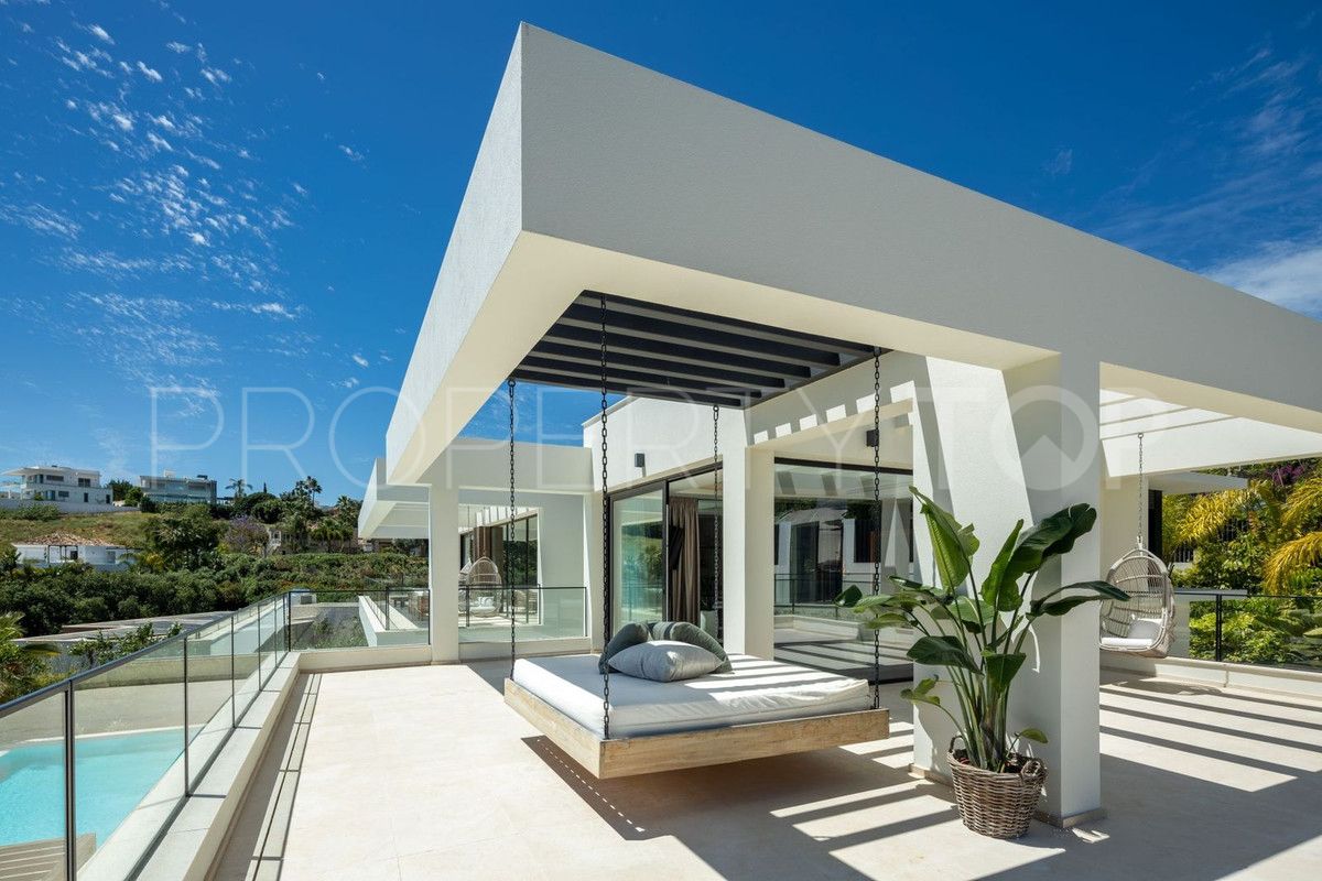 6 bedrooms villa for sale in Nueva Andalucia