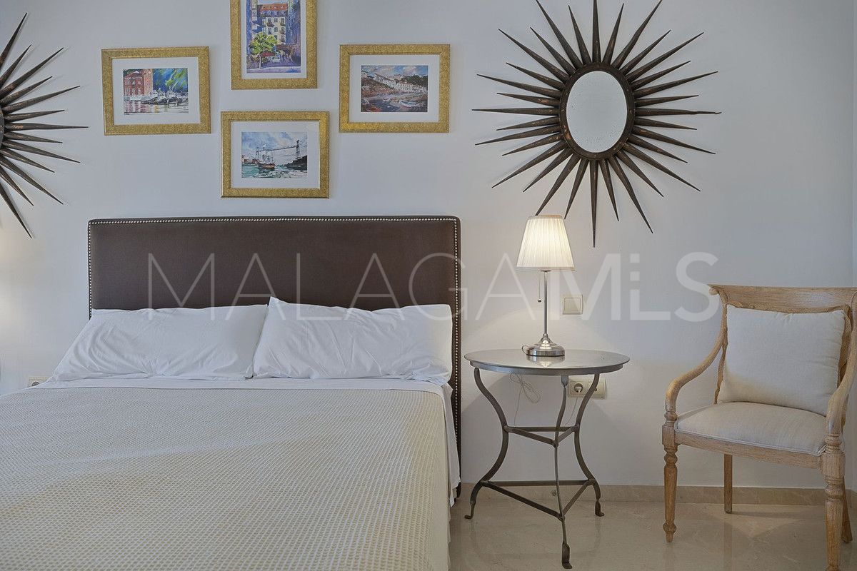 San Pedro de Alcantara, apartamento planta baja a la venta de 3 bedrooms