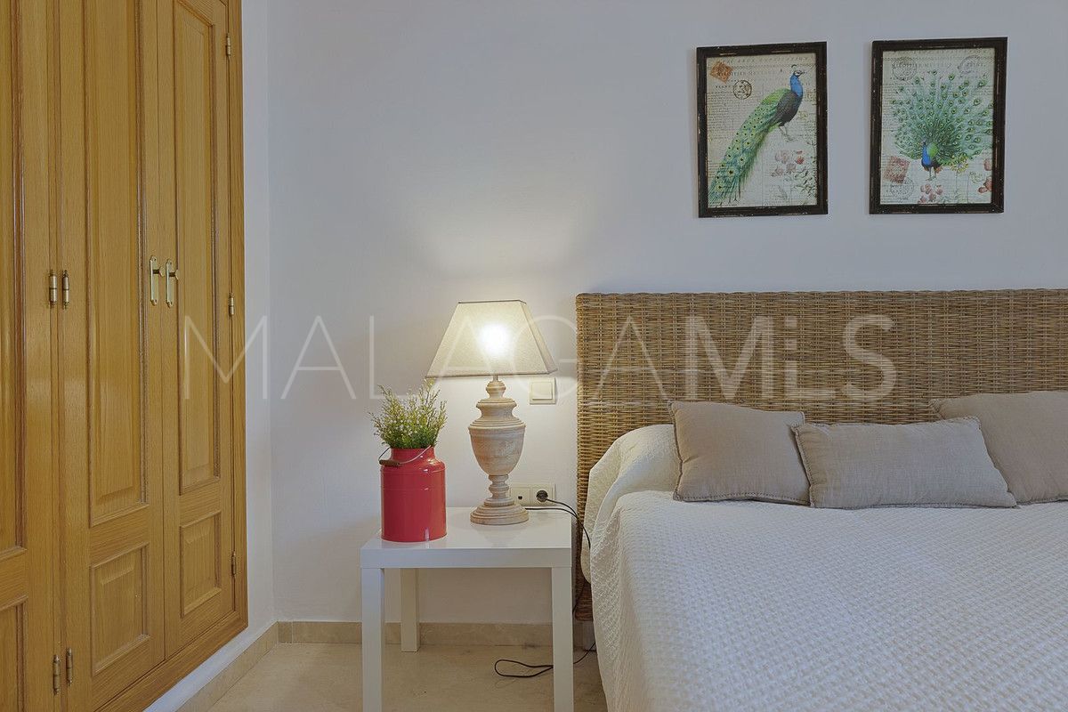 San Pedro de Alcantara, apartamento planta baja a la venta de 3 bedrooms