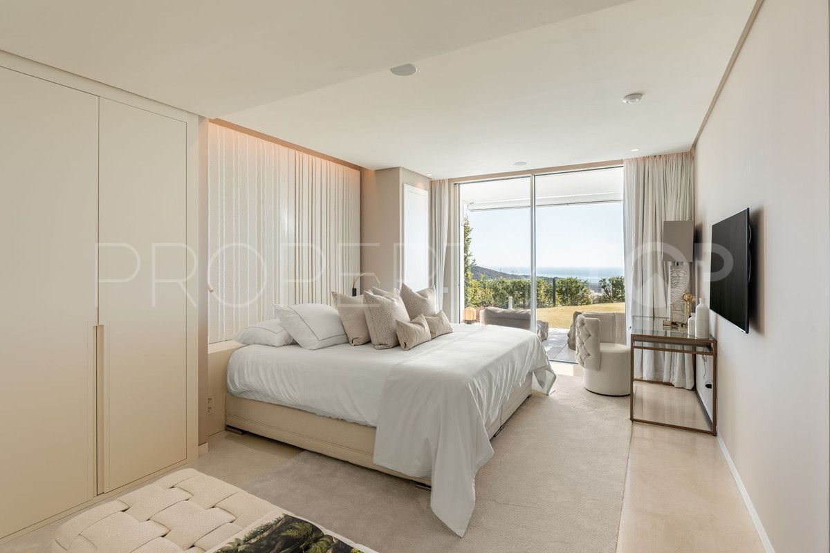 Ground floor apartment for sale in Marbella City with 3 bedrooms