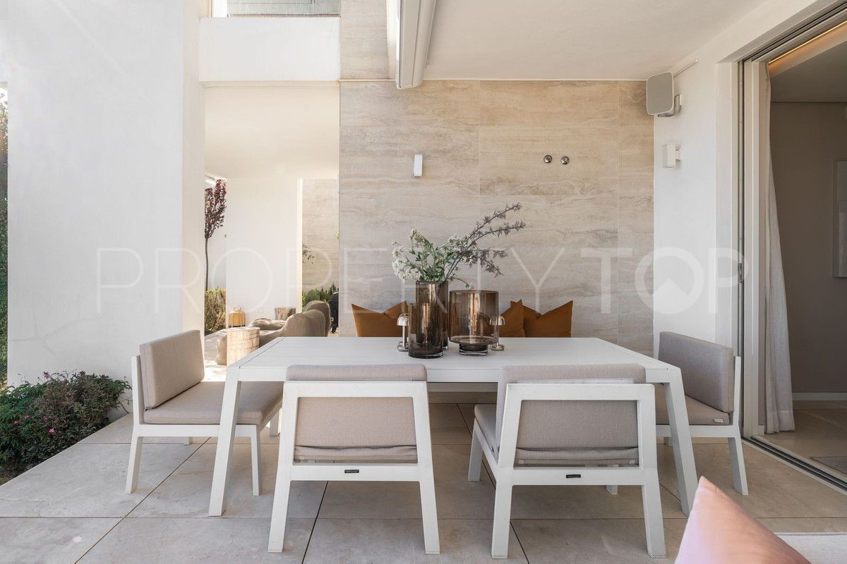 Comprar apartamento planta baja de 3 dormitorios en Marbella Ciudad