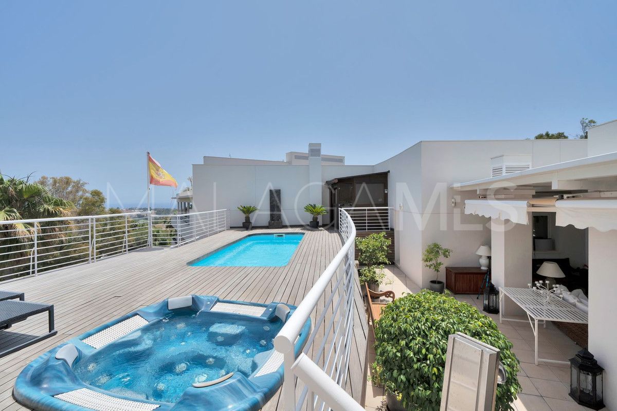 Buy Nueva Andalucia penthouse