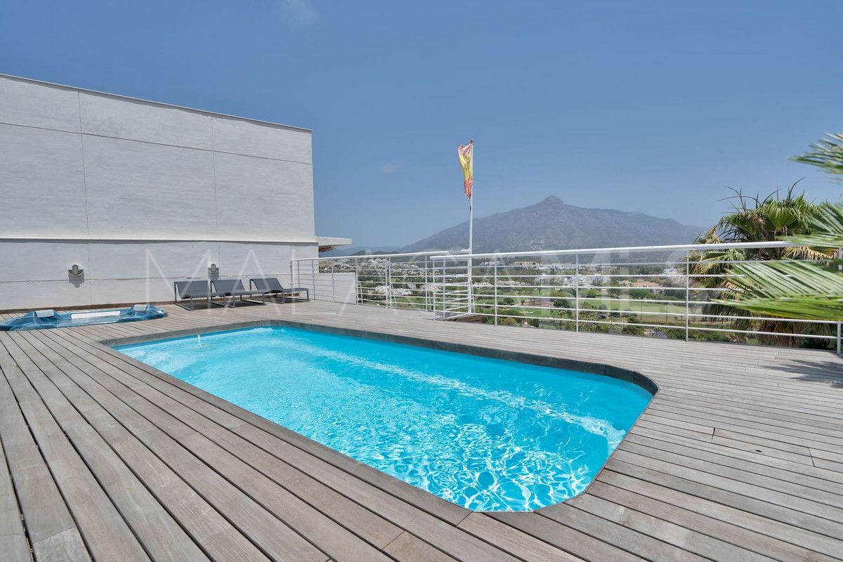 Buy Nueva Andalucia penthouse