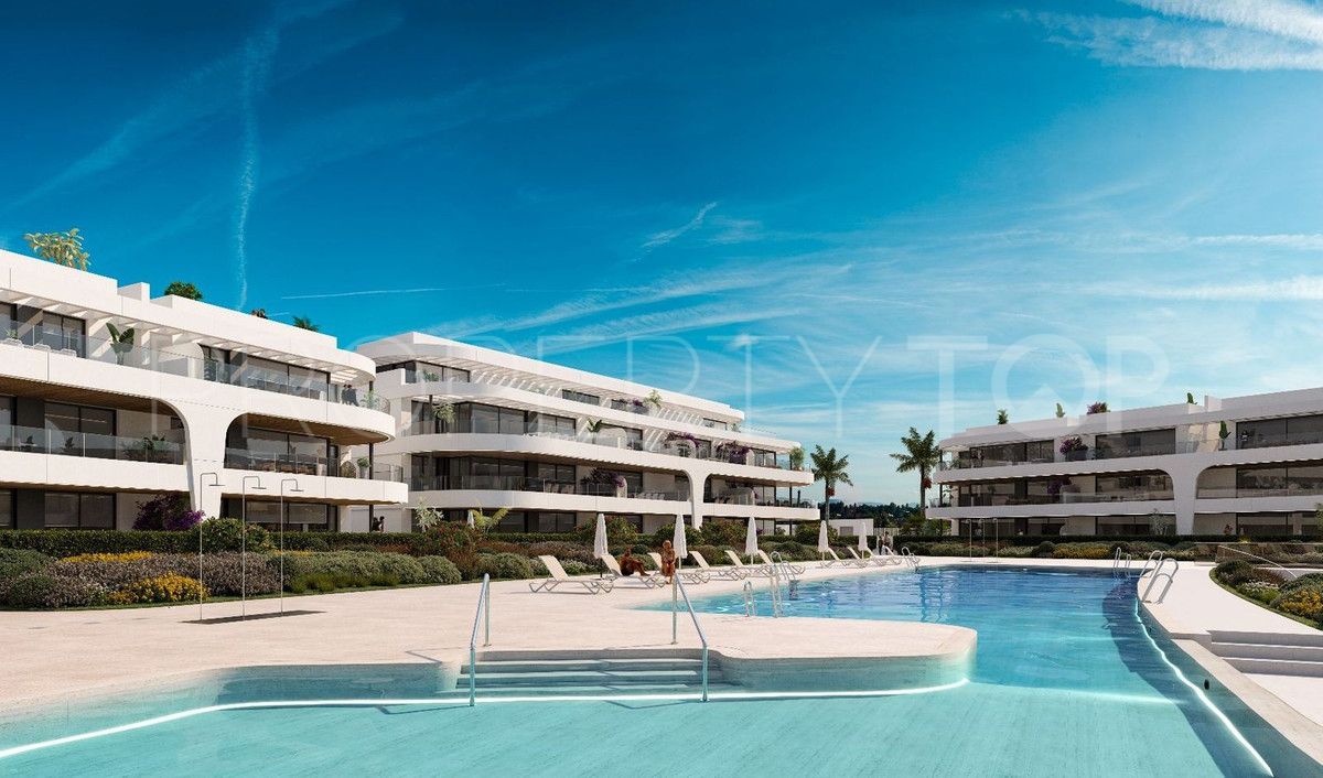 Apartamento planta baja de 3 dormitorios en venta en Estepona