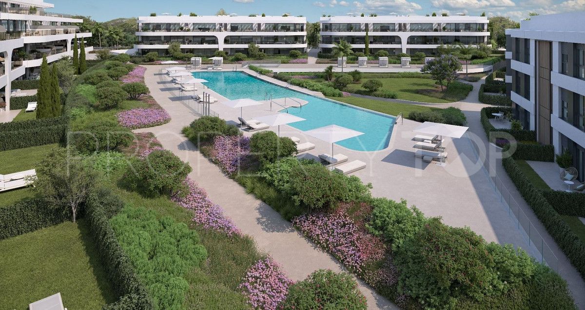 Apartamento planta baja de 3 dormitorios en venta en Estepona