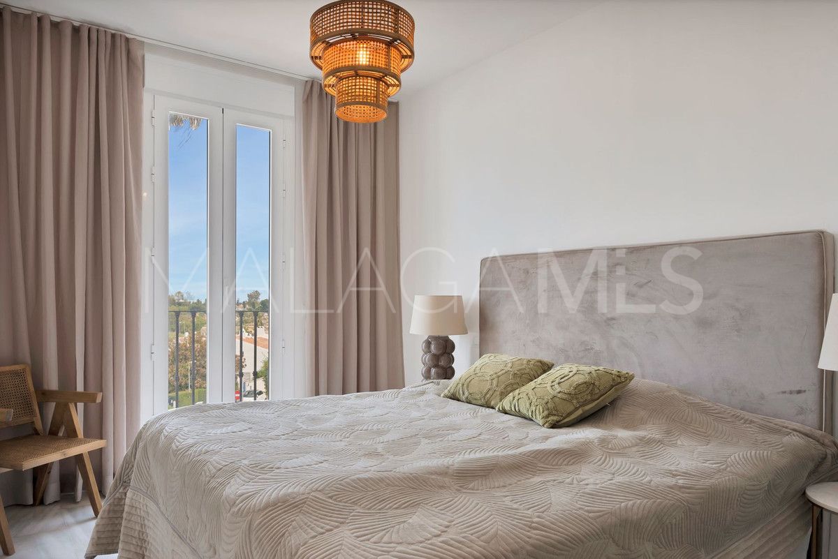 For sale 5 bedrooms town house in Benahavis