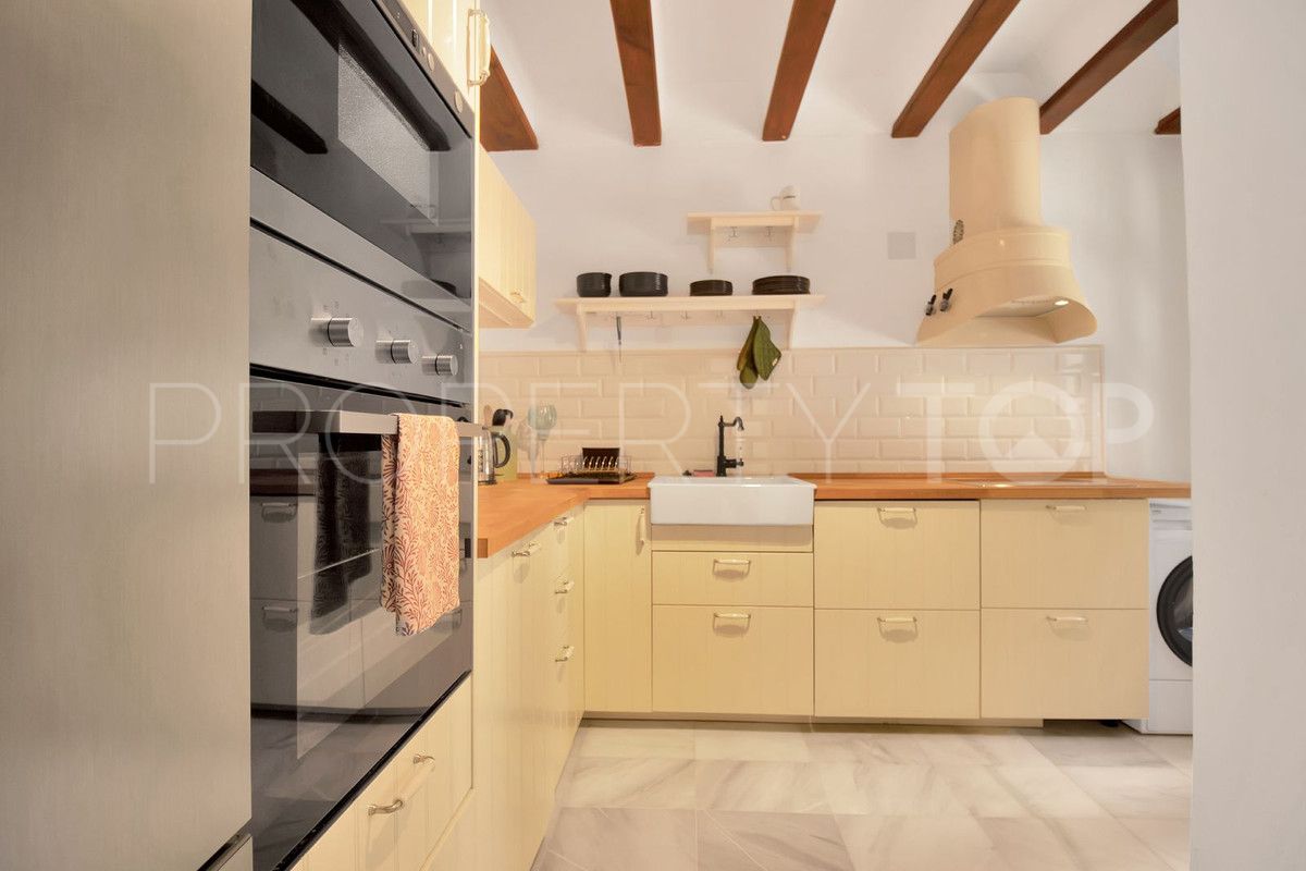 For sale Marbella Golden Mile town house with 3 bedrooms