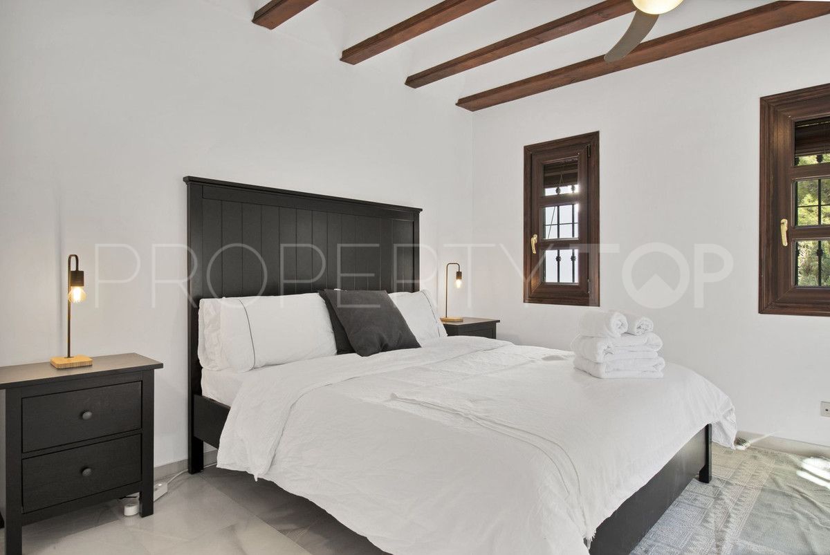 For sale Marbella Golden Mile town house with 3 bedrooms