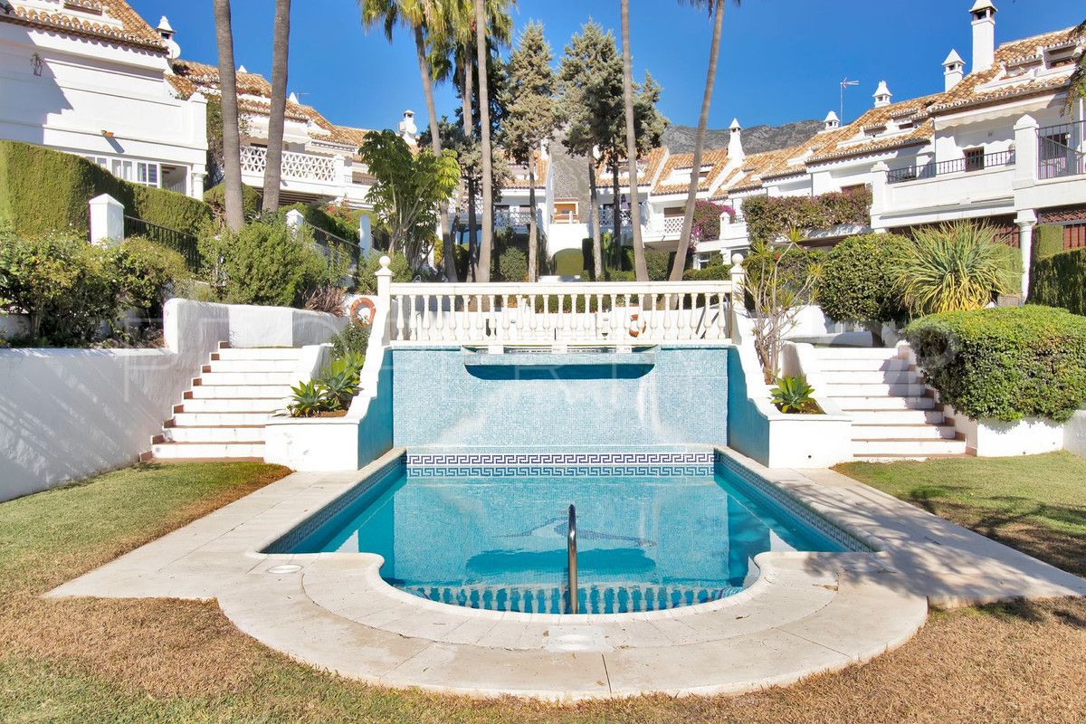 For sale Marbella Golden Mile town house with 3 bedrooms